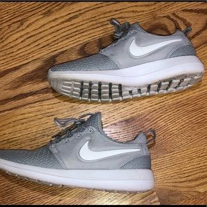 NIKE Roshe Grey Sneakers